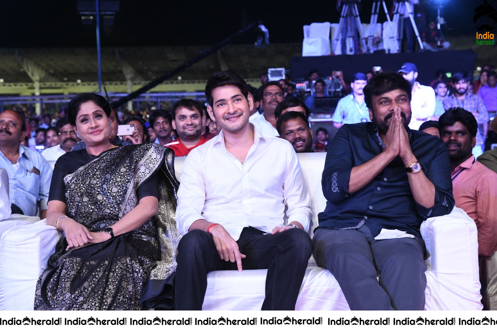 Sarileru Neekevvaru Pre Release Event Set 2