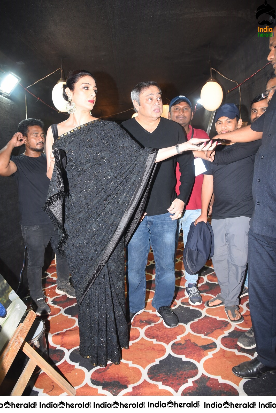 Tabu in Black Saree enters AV Event Set 2