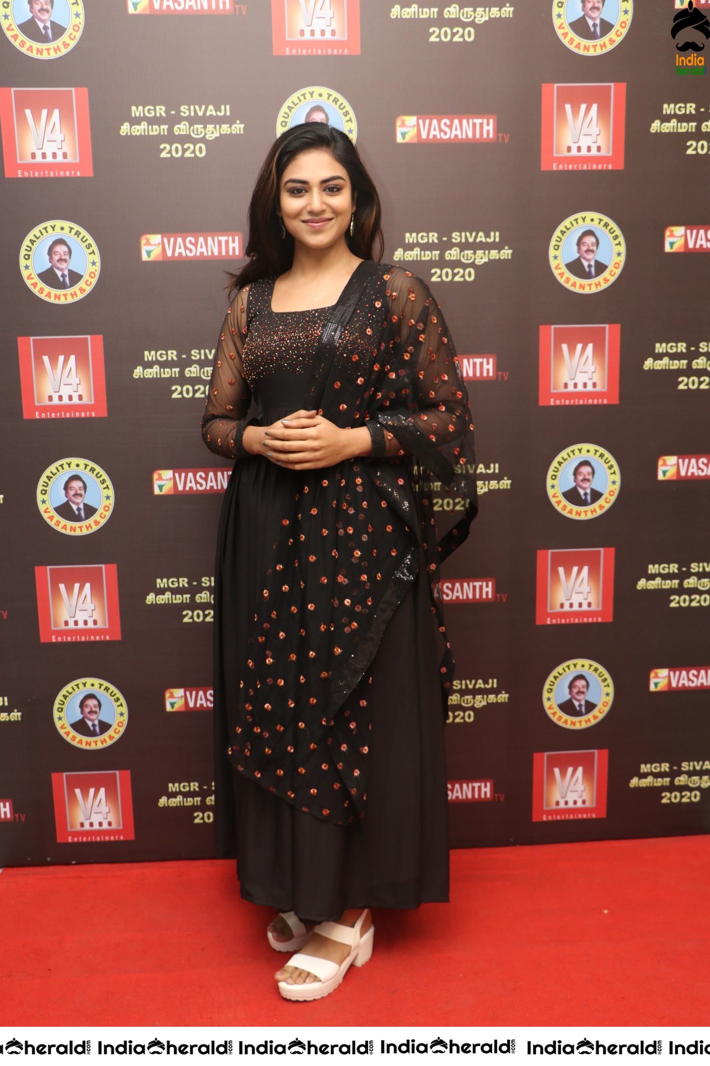 V4 MGR Sivaji Award Show Event Photos Set 1