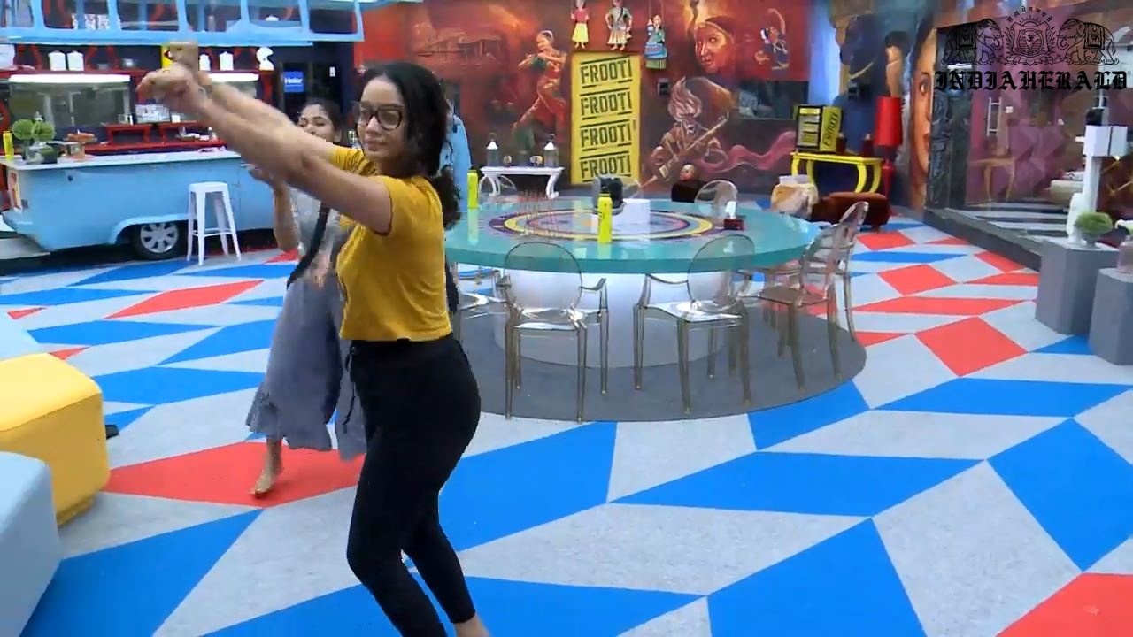 Bigg Boss Season 3 Tamil Day 4 Stills Set 1