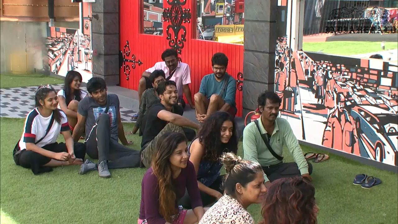 Bigg Boss Tamil Season 3 Day 29 Hot Stills Set 1