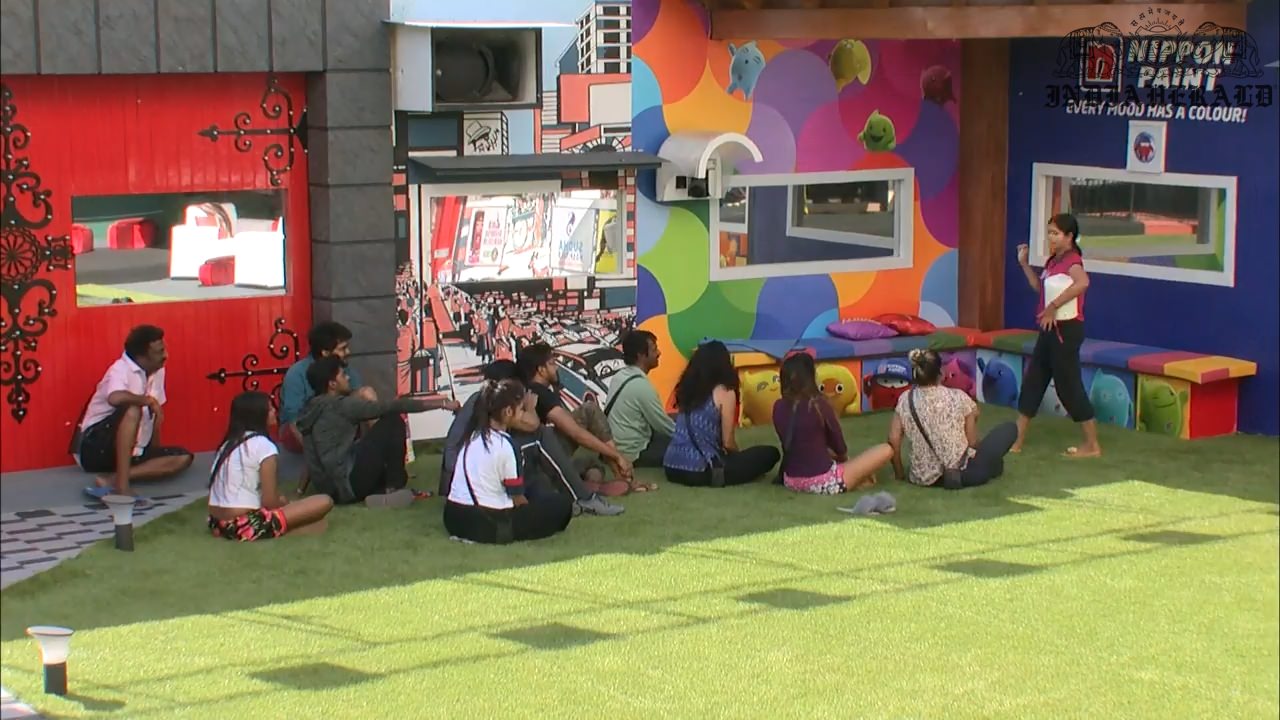 Bigg Boss Tamil Season 3 Day 29 Hot Stills Set 1