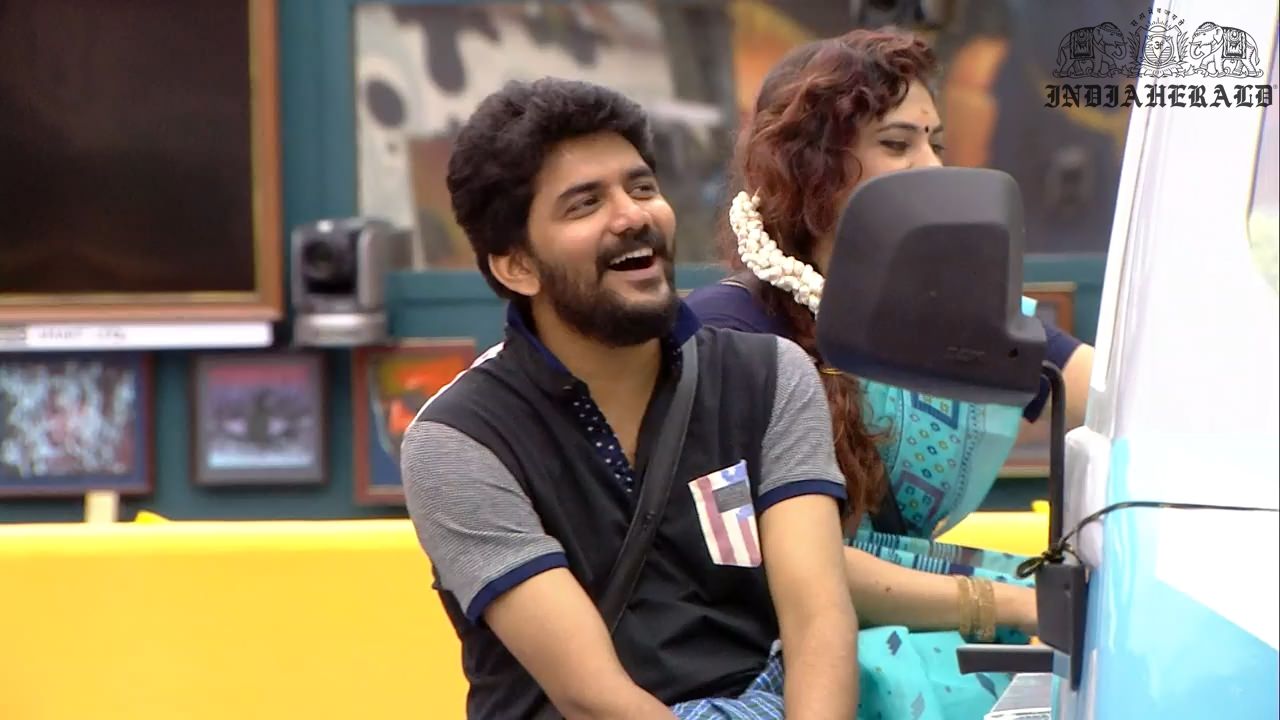 Bigg Boss Tamil Season 3 Day 30 Hot Stills Set 1