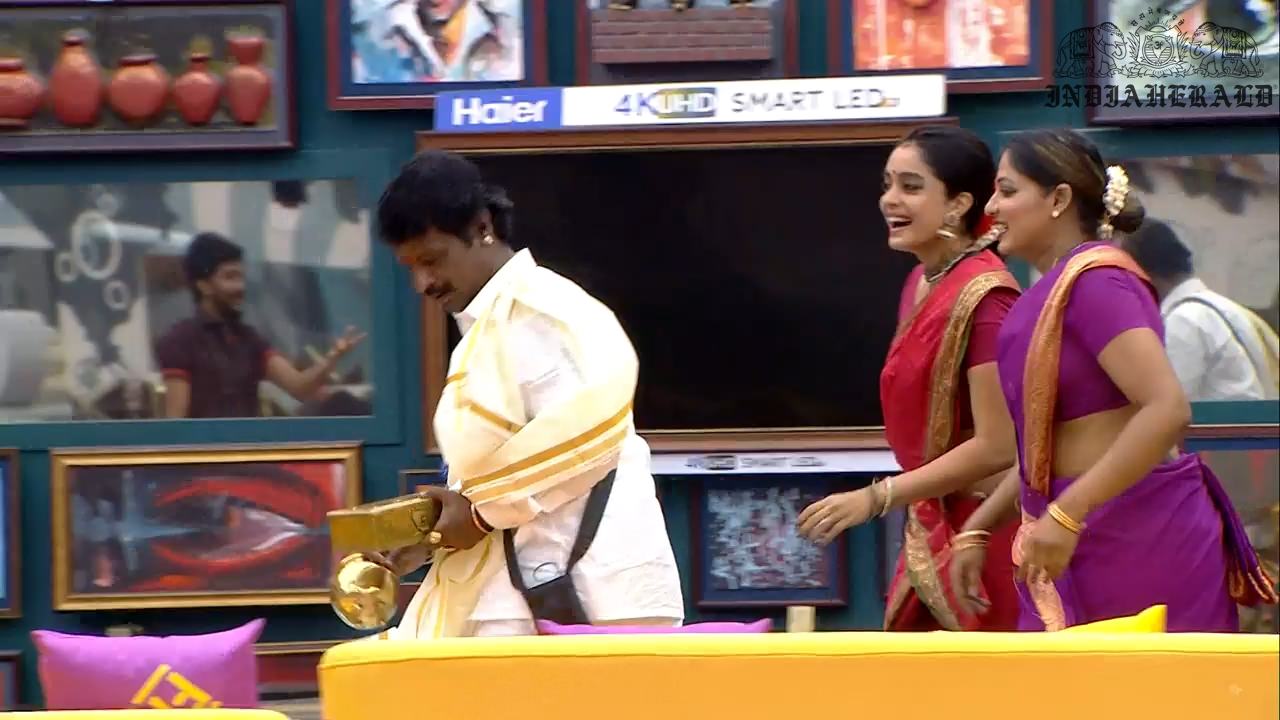 Bigg Boss Tamil Season 3 Day 32 Hot Stills Set 1