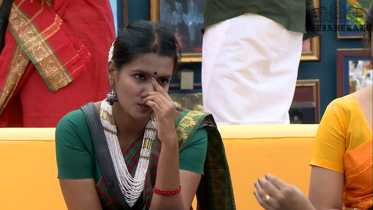 Bigg Boss Tamil Season 3 Day 32 Hot Stills Set 1