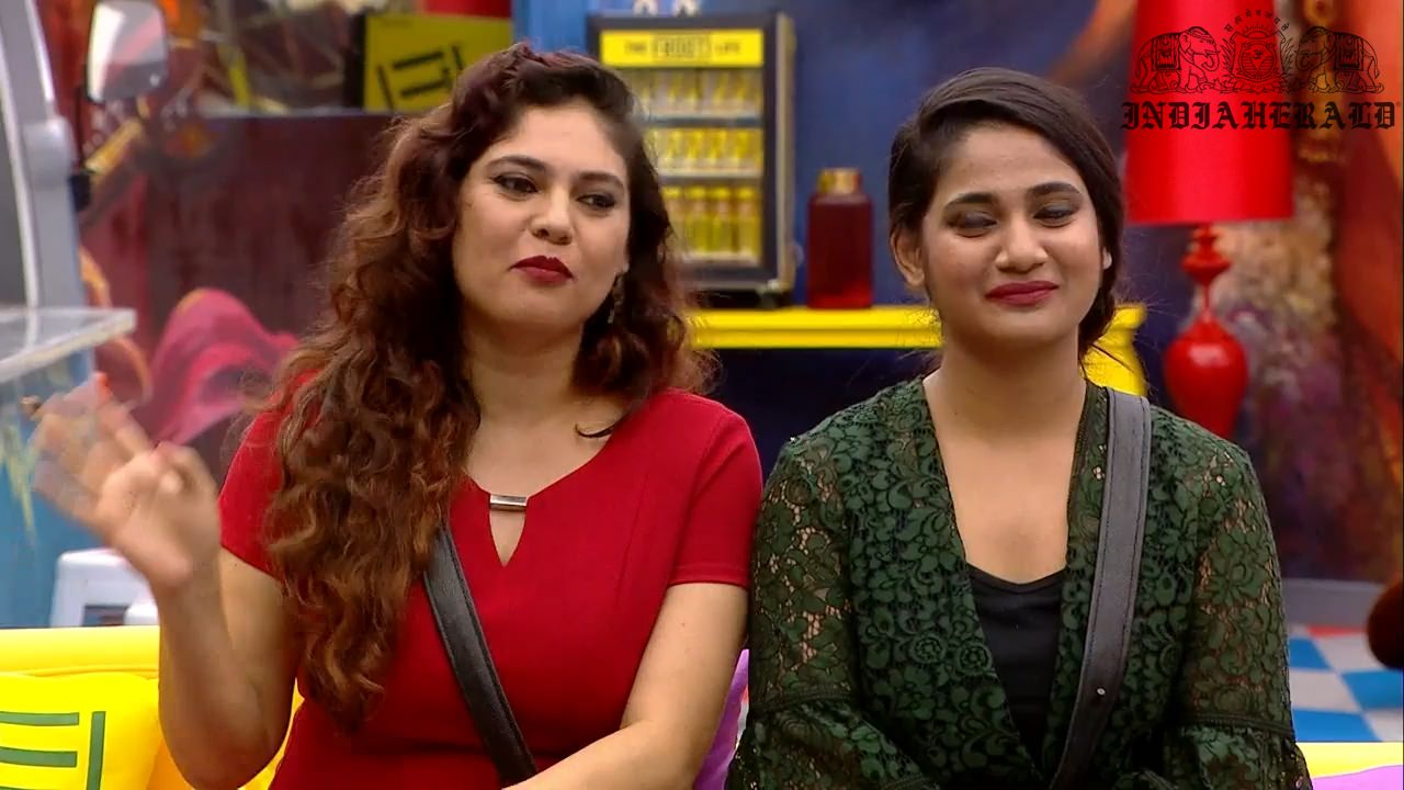 Bigg Boss Tamil Season 3 Day 42 Hot Stills Set 2