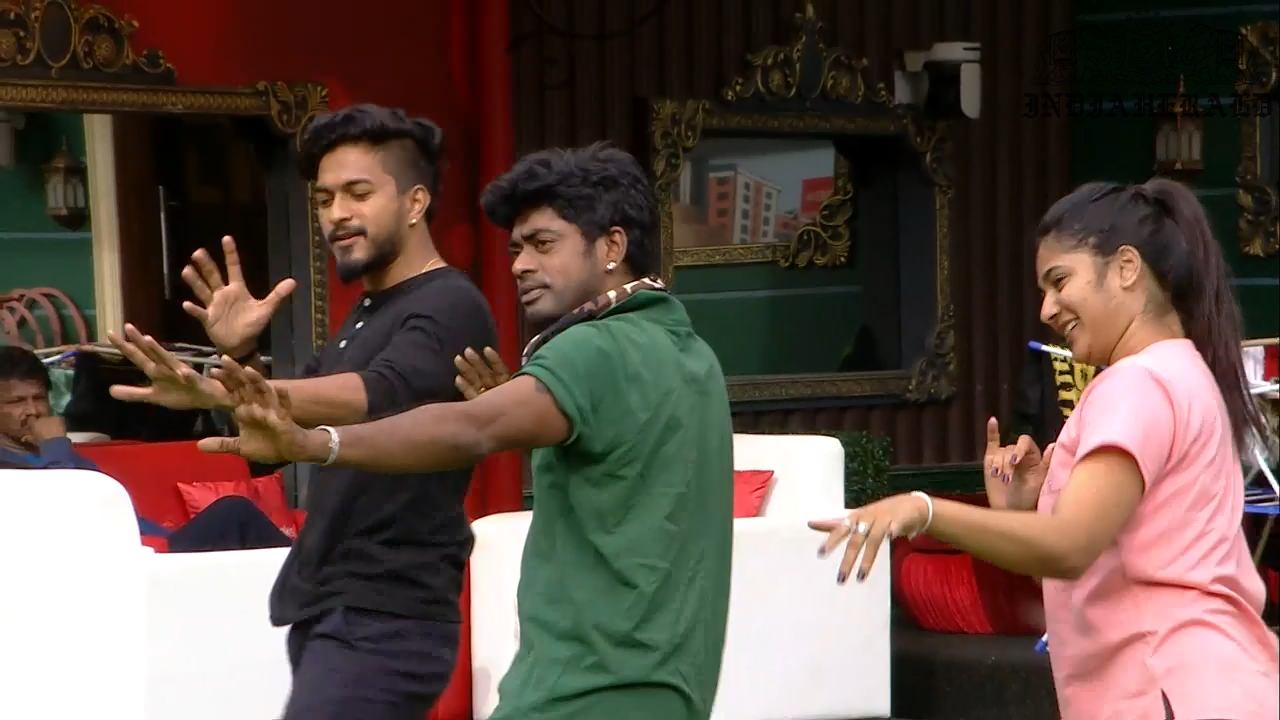 Bigg Boss Tamil Season 3 Day 46 Hot Stills Set 1