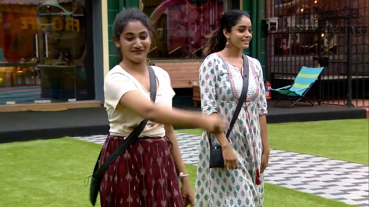 Bigg Boss Tamil Season 3 Day 46 Hot Stills Set 1