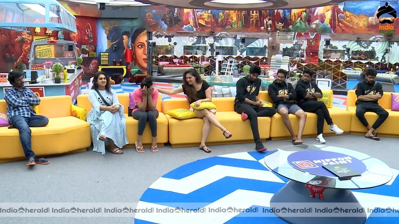 Bigg Boss Tamil Season 3 Day 71 Hot Stills Set 2