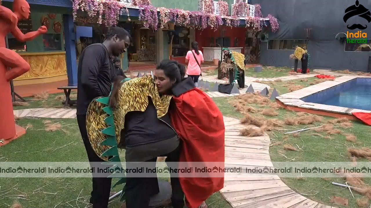 Bigg Boss Telugu Season 23 Day 1 Hot Stills Set 3