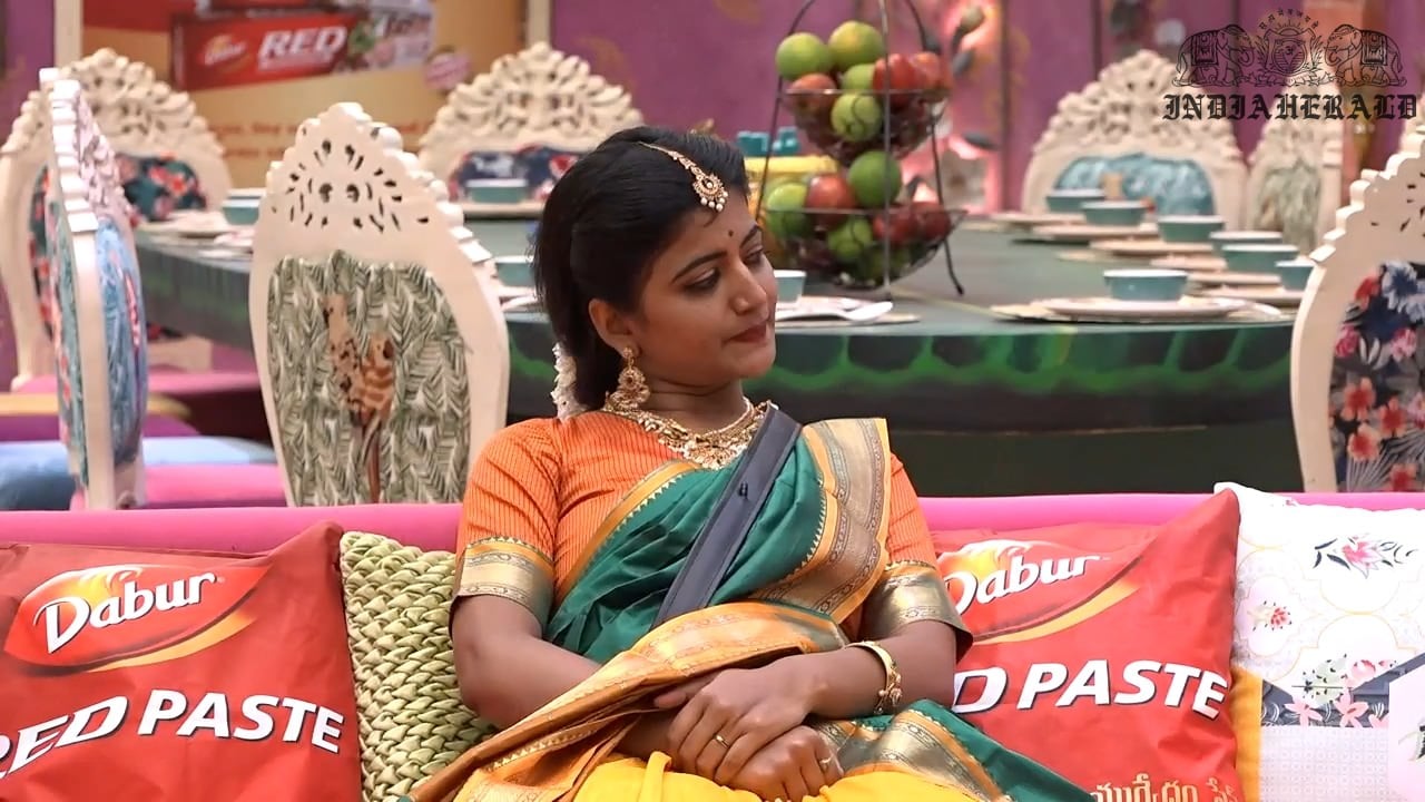 Bigg Boss Telugu Season 3 Day 0 Hot Stills Set 2