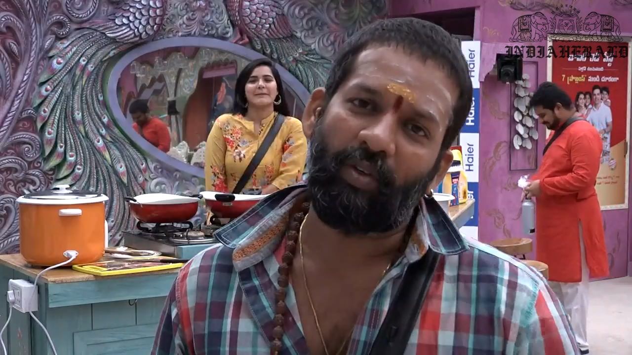 Bigg Boss Telugu Season 3 Day 13 Hot Stills Set 1