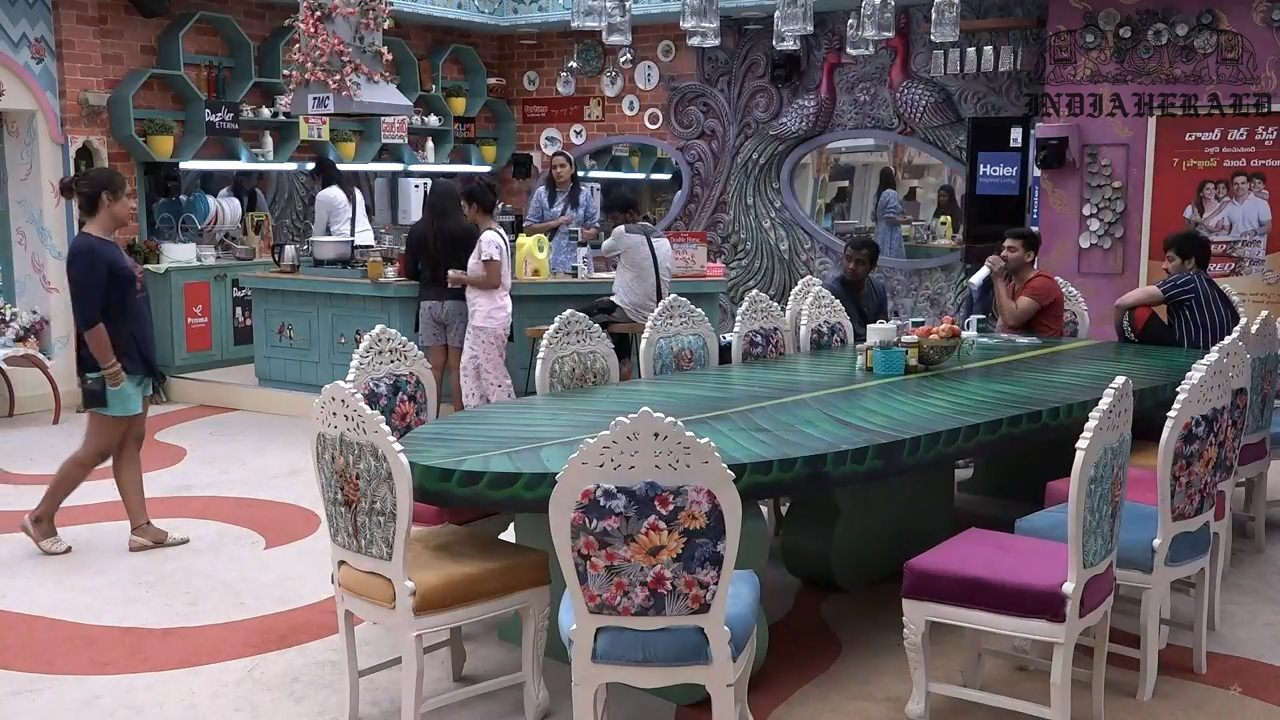 Bigg Boss Telugu Season 3 Day 16 Hot Stills Set 2