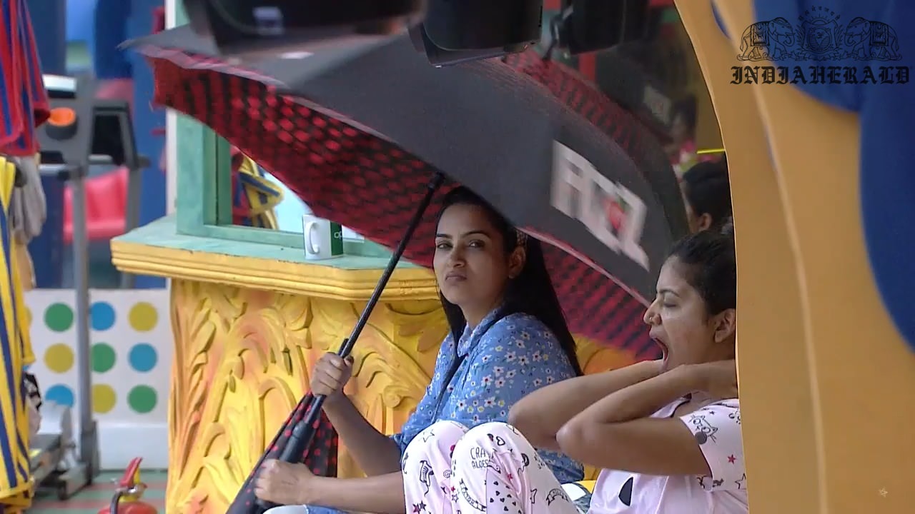 Bigg Boss Telugu Season 3 Day 16 Hot Stills Set 2