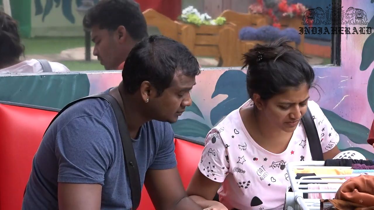 Bigg Boss Telugu Season 3 Day 16 Hot Stills Set 2