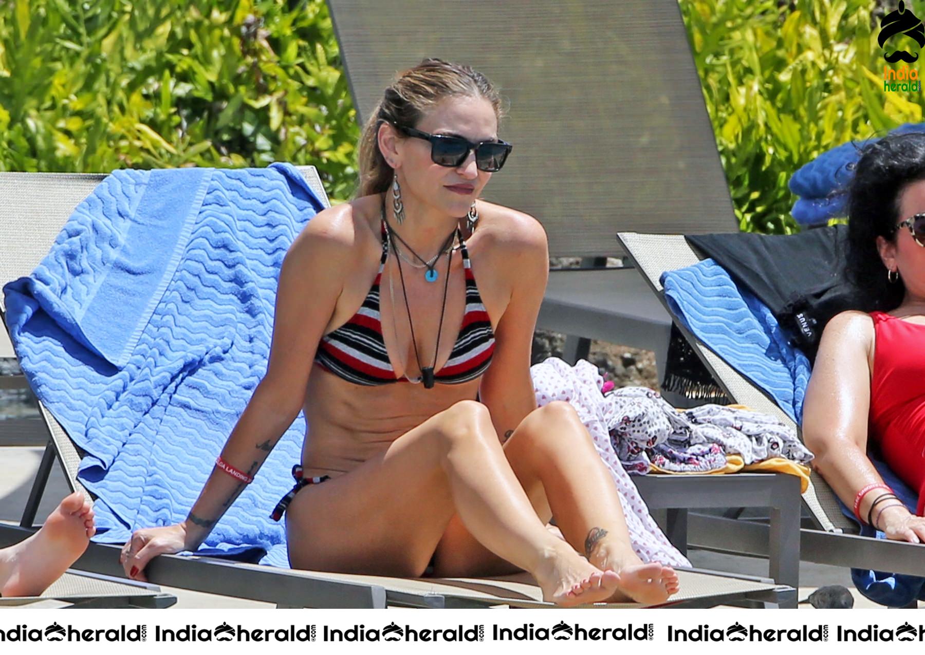 Drea De Matteo in Bikini by poolside in Hawaii