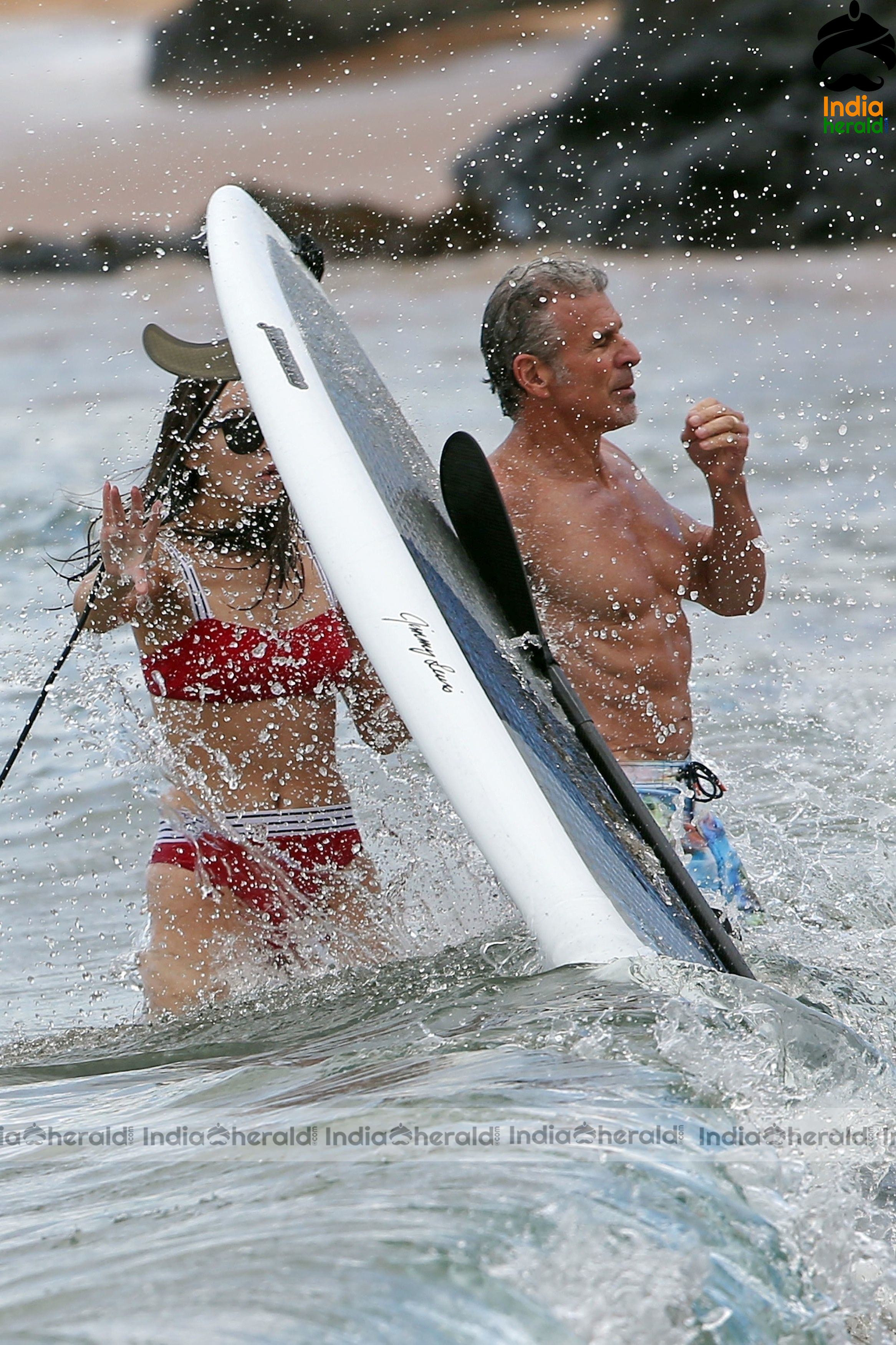 Hailee Steinfeld at a Beach in Hawaii Set 2