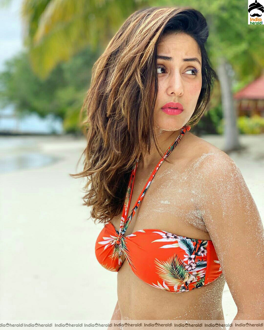 Hina khan Hot bikini stills