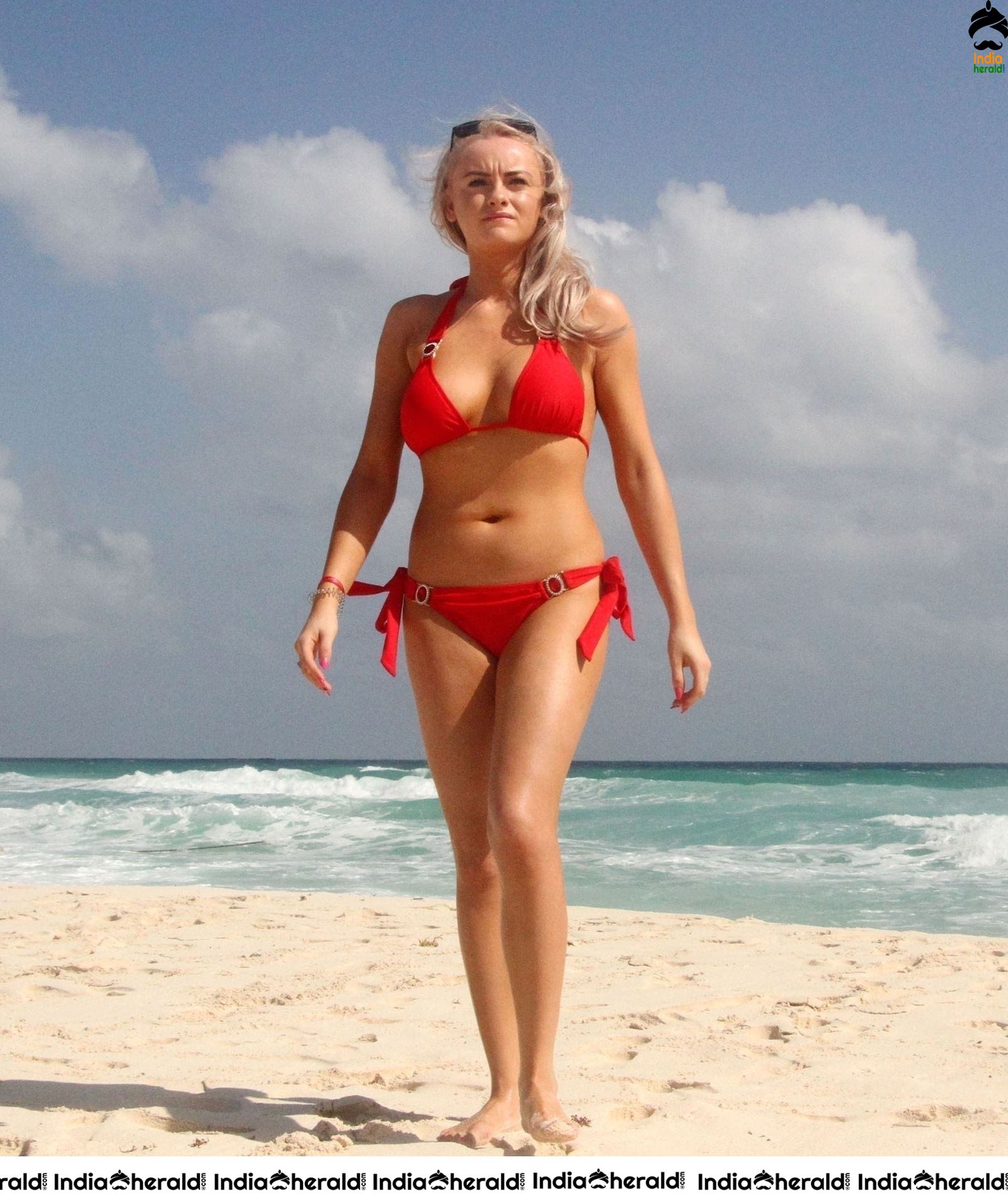 Katie McGlynn sizzles in red bikini on Mexico holiday after Coronation  Street exit 