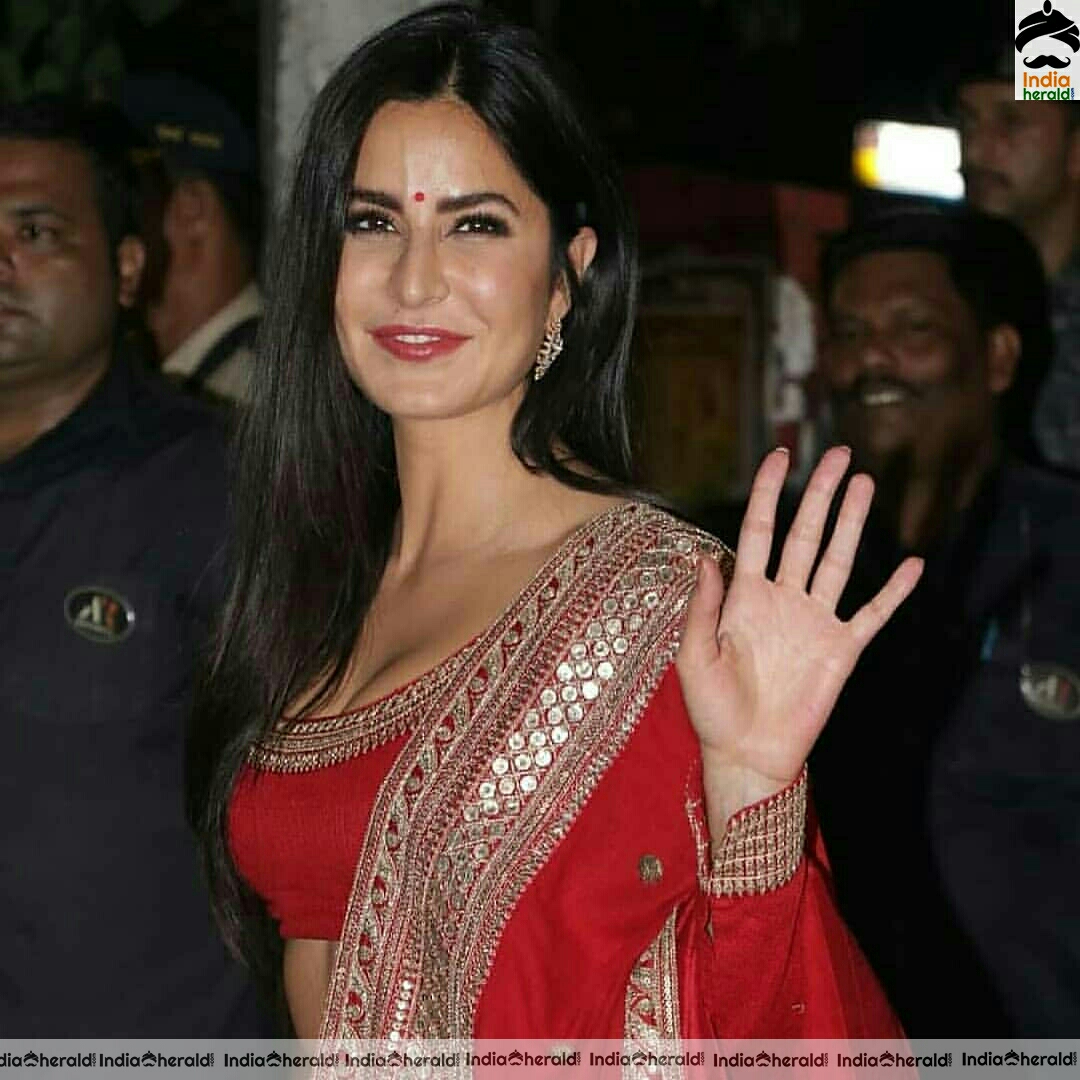 Katrina Kaif Shows her Hot Midriff in Red Sexy Choli