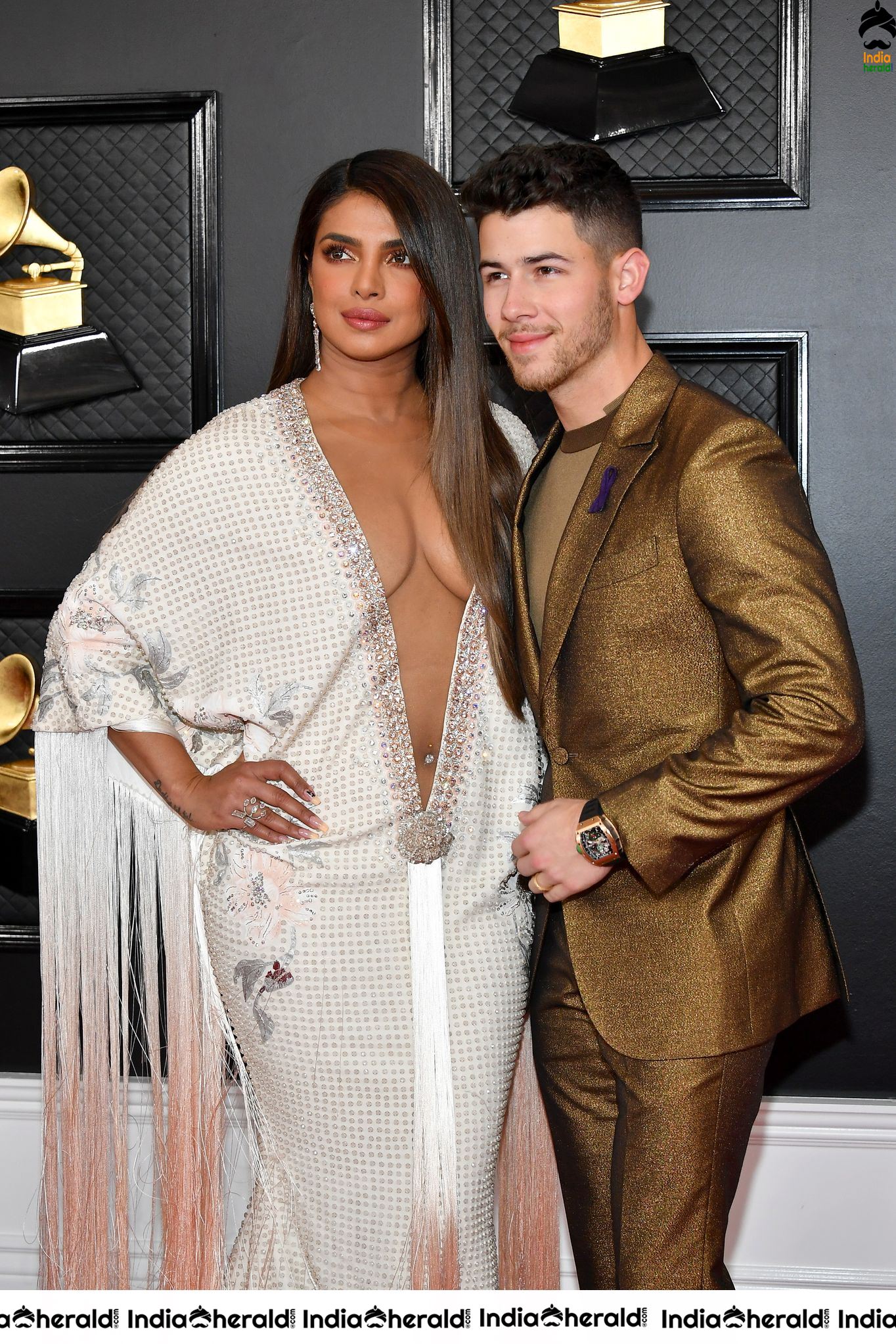 More Unseen Hot Sizzling Clicks of Priyanka Chopra from Grammys Set 3