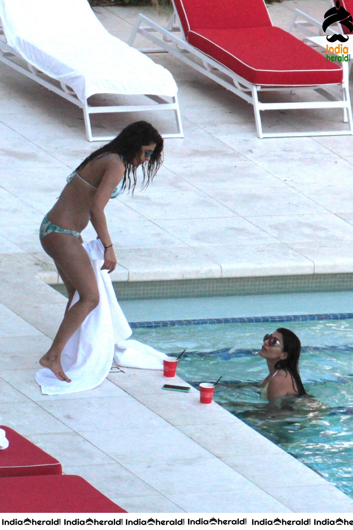 Priyanka Chopra Hot Photos in Bikini by pool side in Miami Set 1