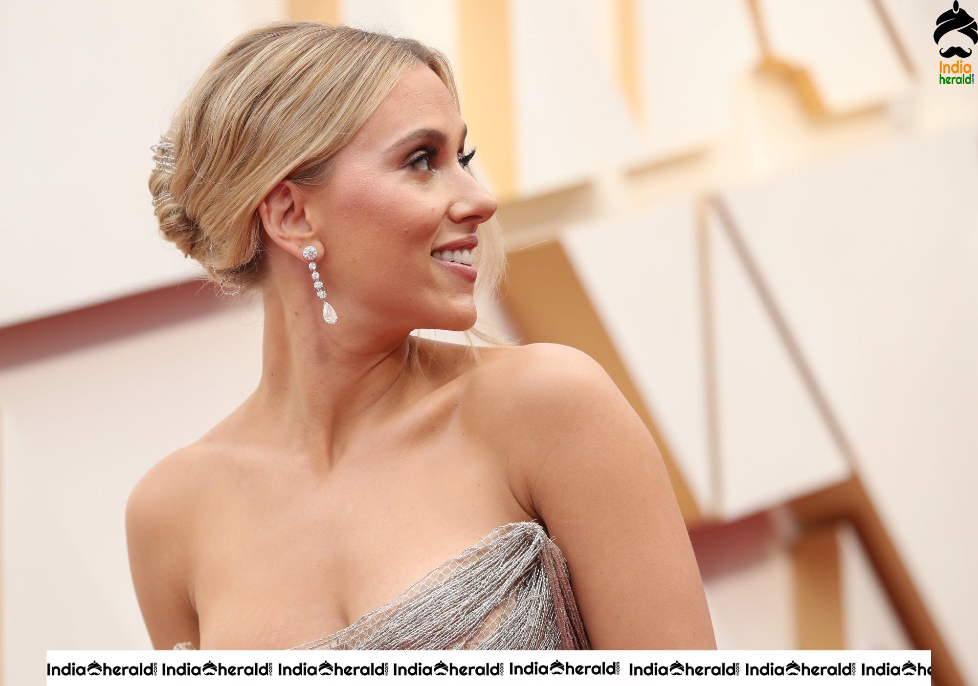 Scarlett Johansson at 92nd Annual Academy Awards in Los Angeles Set 2