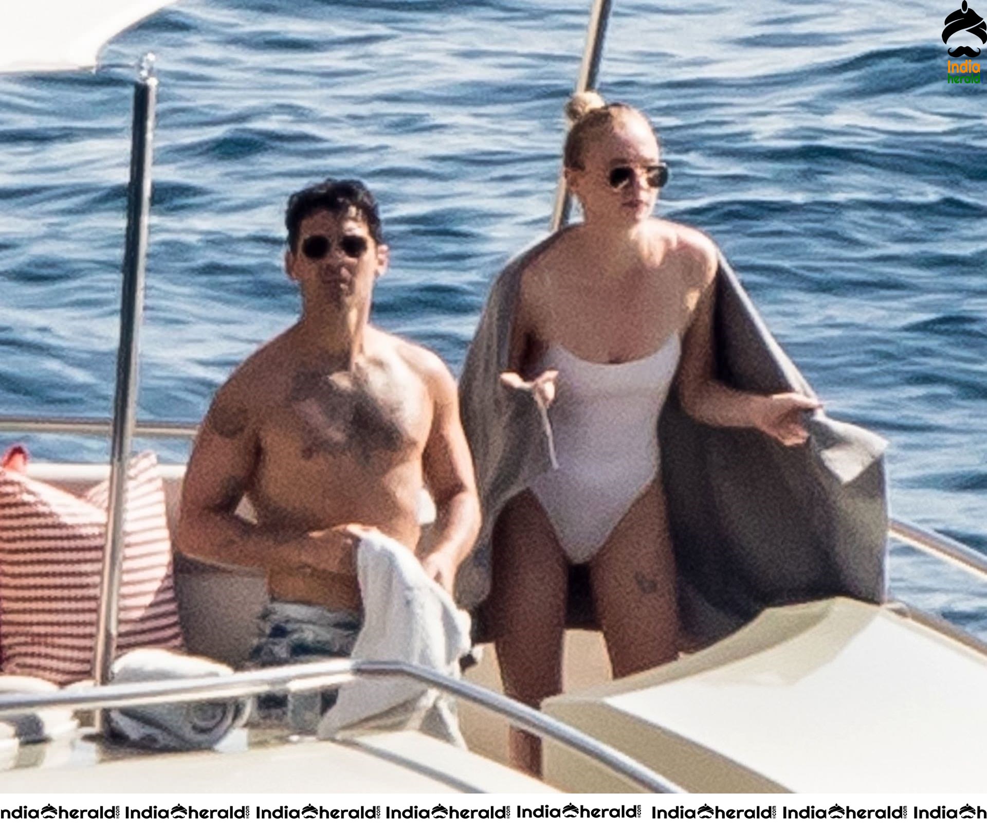 Sophie Turner Hot butt show in Bikini while enjoying with Boyfriend at a Yacht Set 1