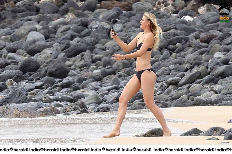 Tennis Player Maria Sharapova Wearing a Bikini in Hawaii Set 1