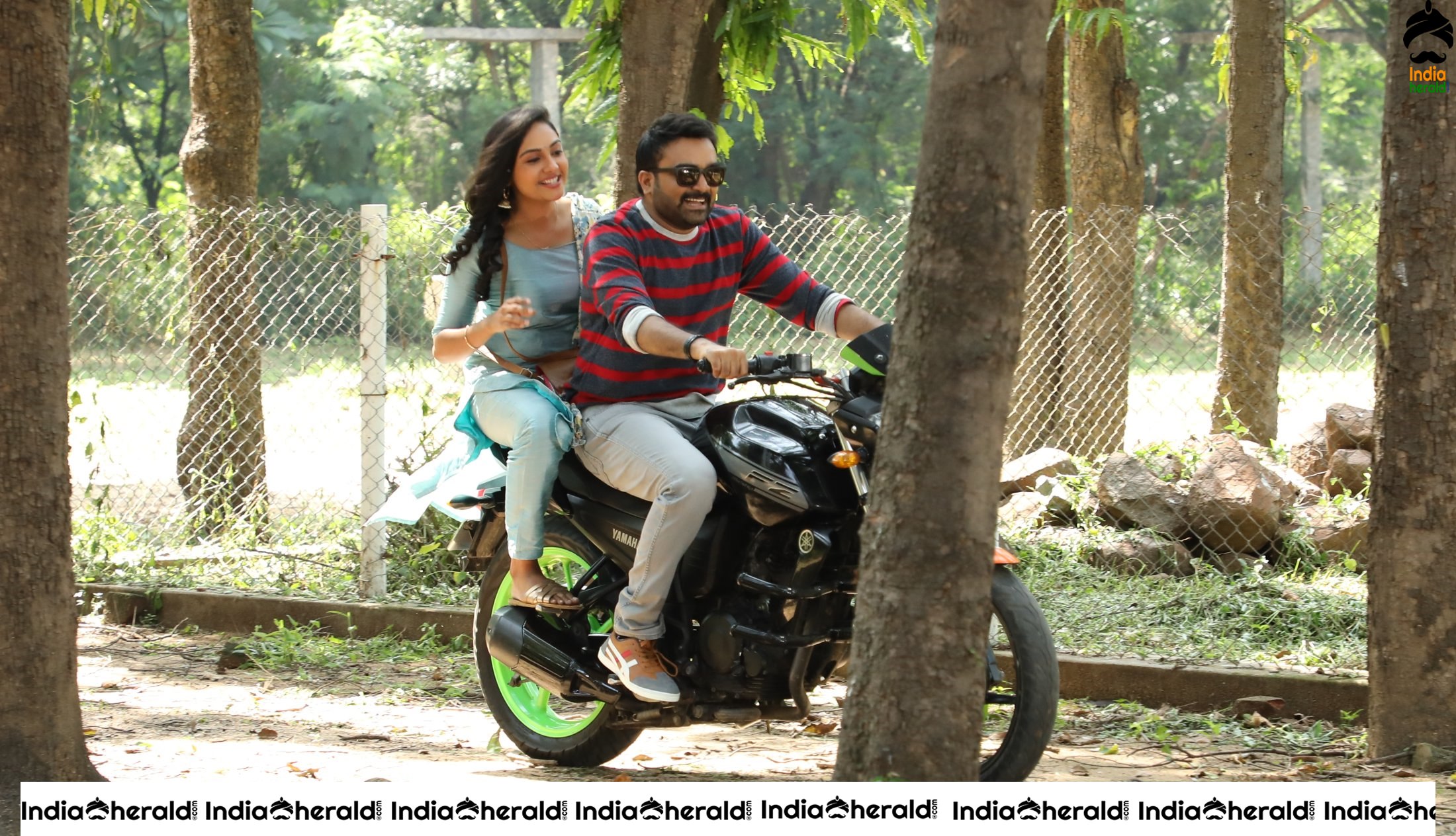 Agni Natchathiram Tamil Movie Stills and Working Stills