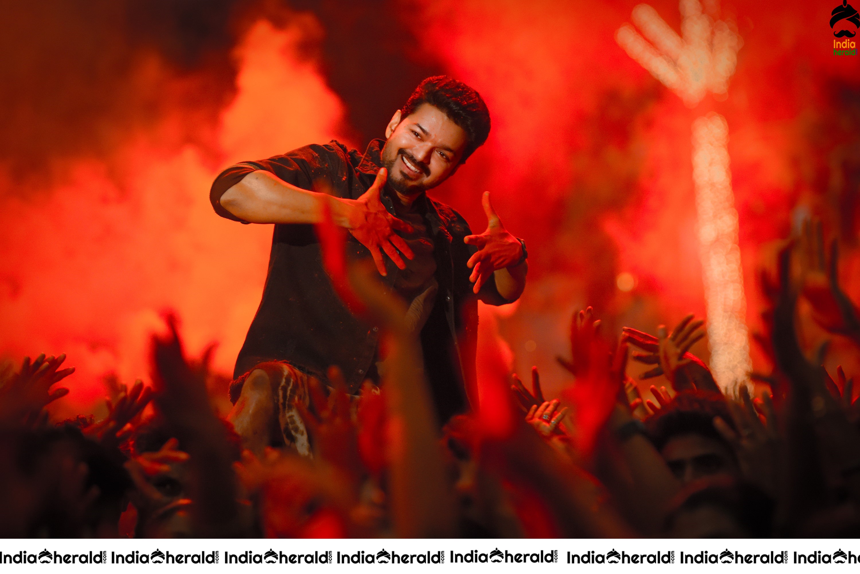 Bigil HD Unseen Wallpapers and Posters Set 2