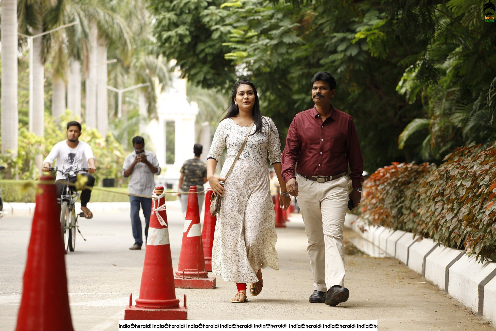 Pachai Vizhakku Movie Stills