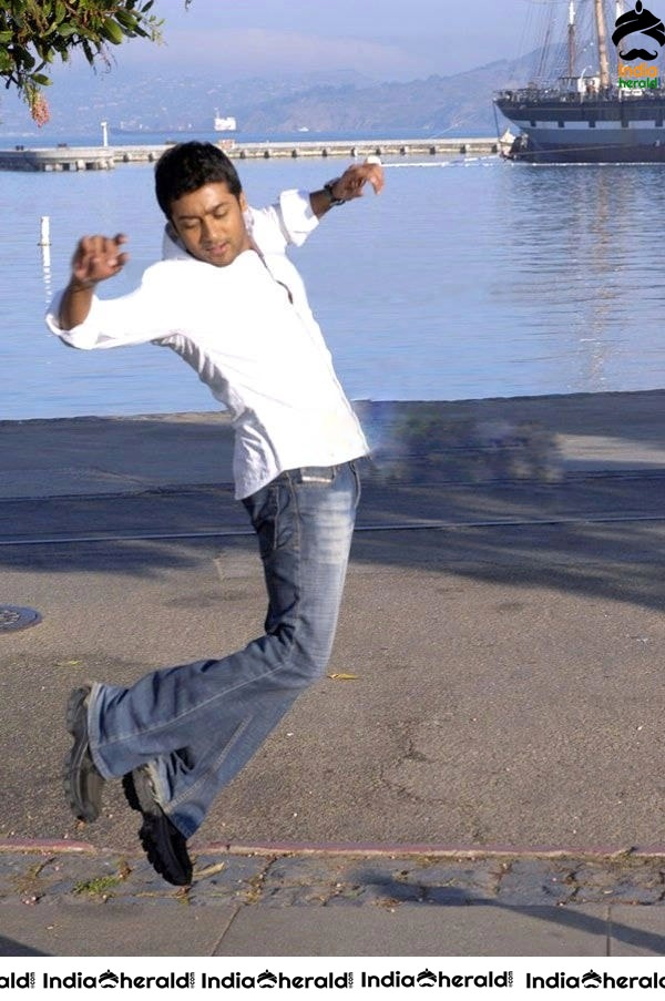 Rare and Unseen Photos of Suriya in Vaaranam Aayiram Set 5