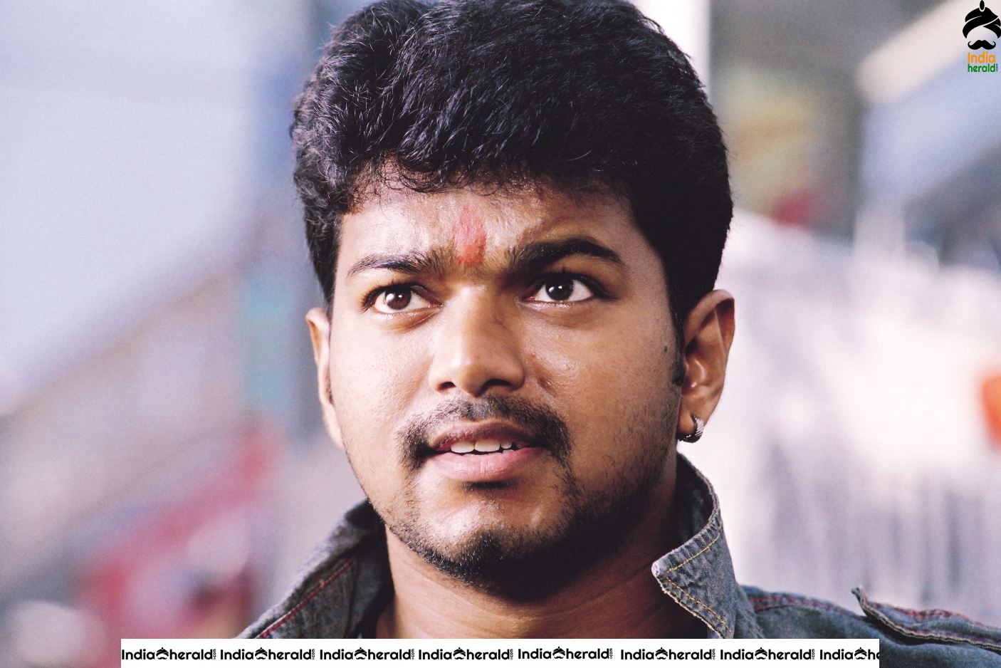 Rare and Unseen Stills of 2005 Blockbuster Tamil movie Sivakasi Set 4