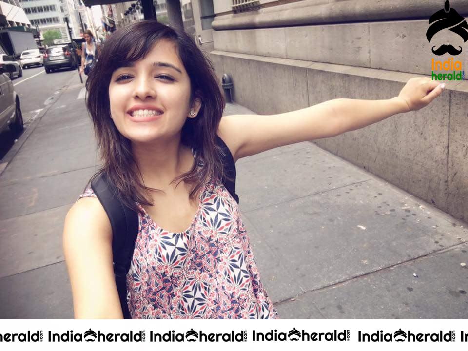 Shirley Setia Cute Photos Collection Set 2