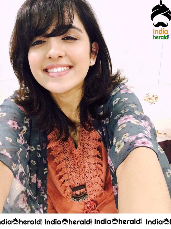 Shirley Setia Cute Photos Collection Set 2