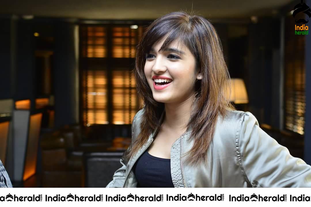 Shirley Setia Cute Photos Compilation Set 5