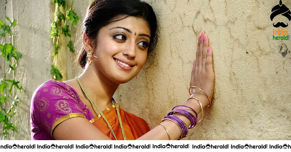 Unseen Pranitha Photos from her Early Days of Career Set 2