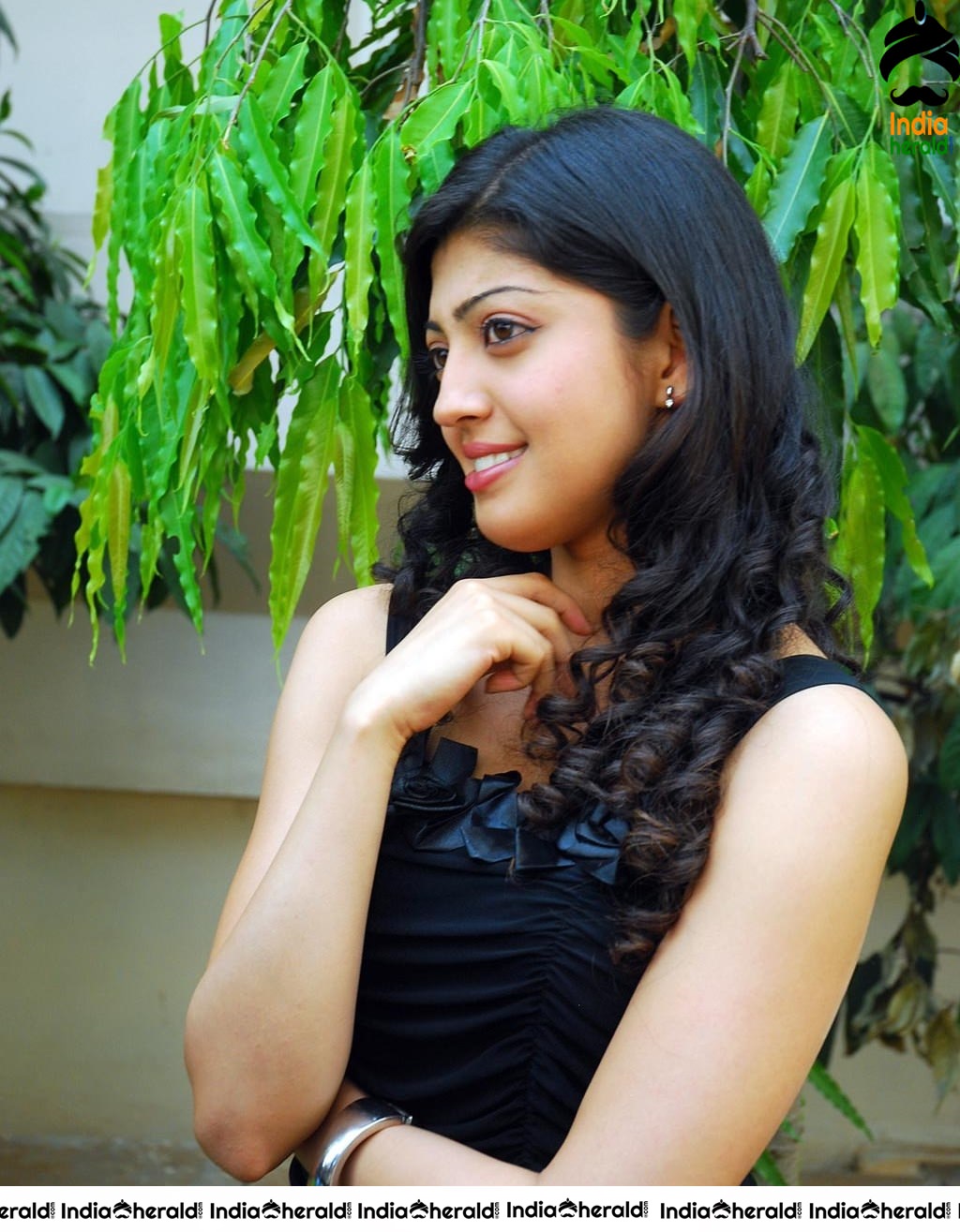 Unseen Pranitha Photos from her Early Days of Career Set 4