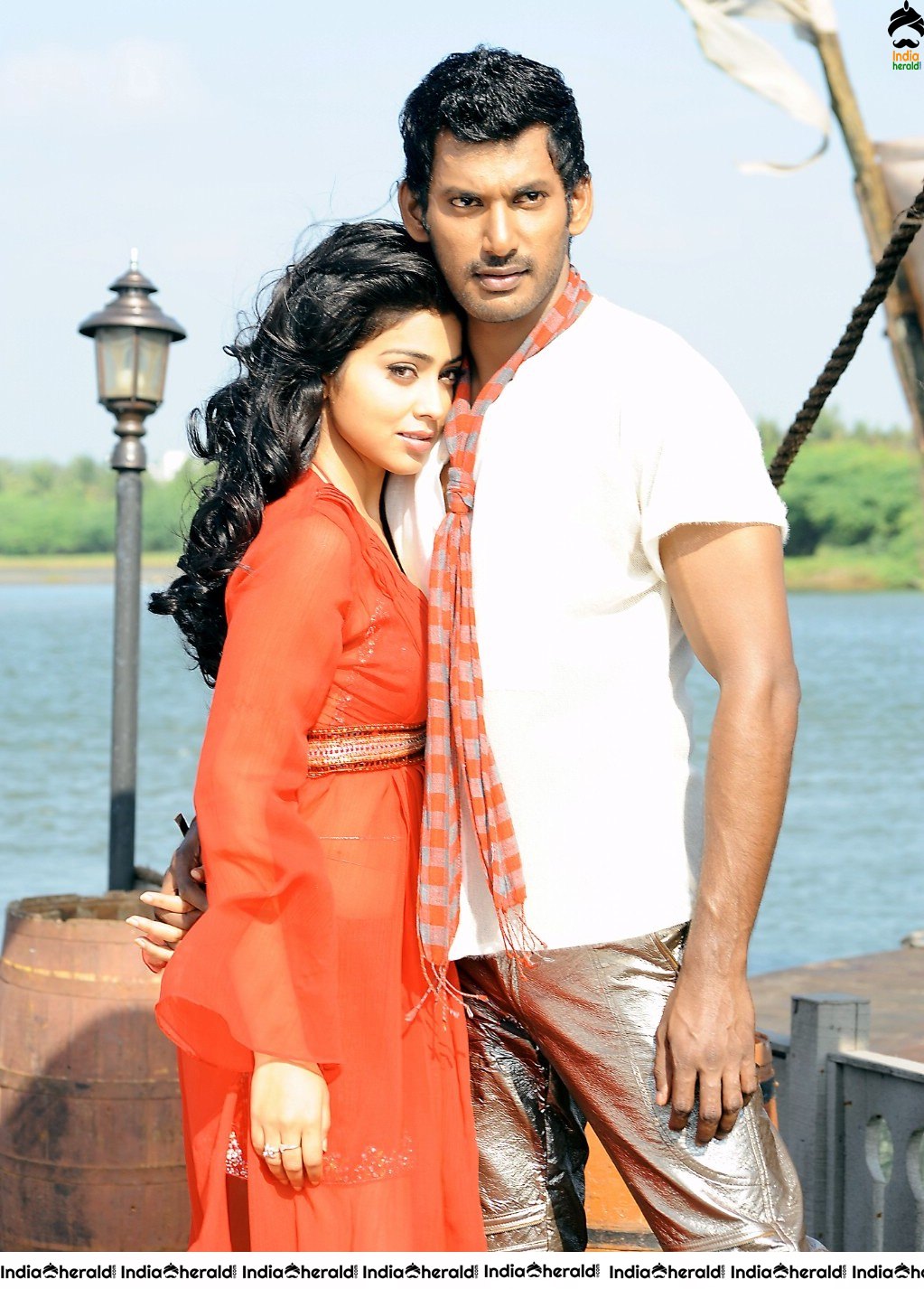 Vishal and Shriya Unseen stills from Thoranai movie Set 1