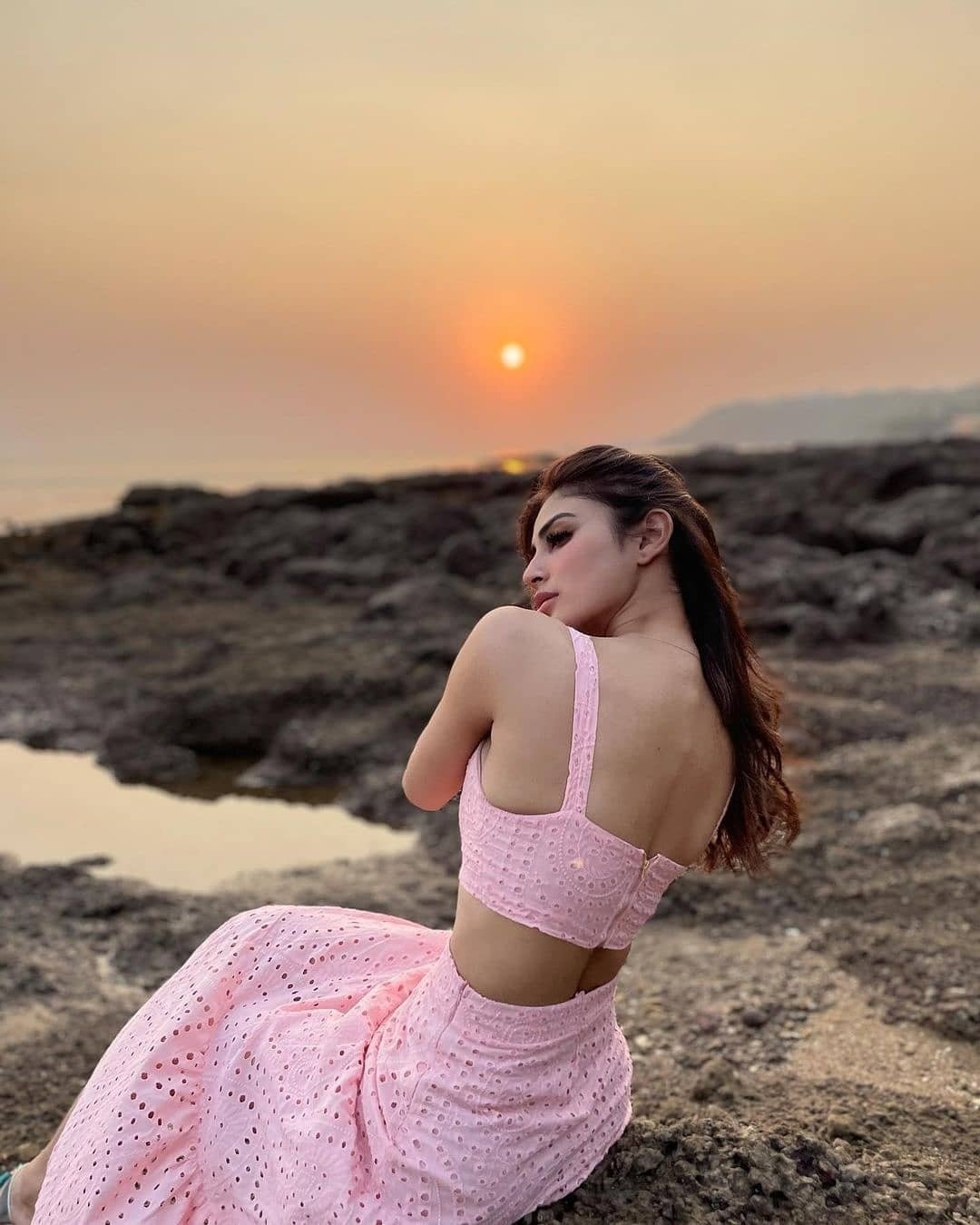 Mouni roy latest Photos collection