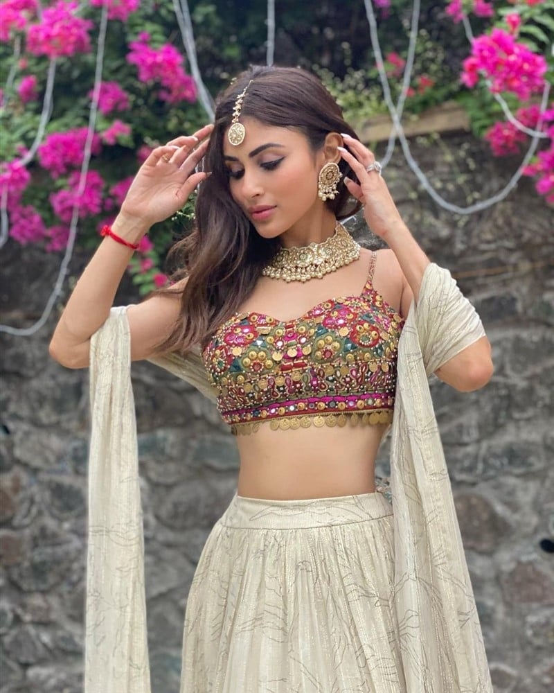 Mouni roy latest Photos collection