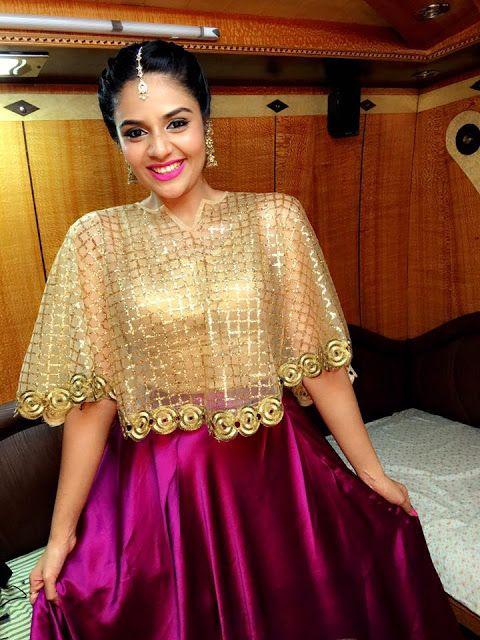 Anchor Sreemukhi Latest Stills at Dasara Mahotsavam