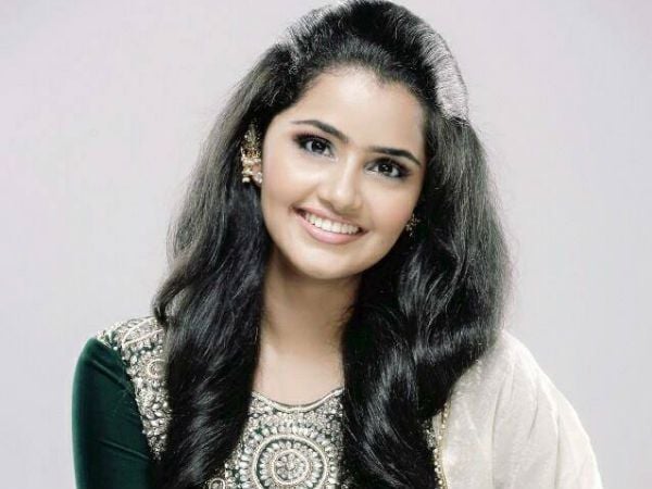 Anupama Parameswar New Stills