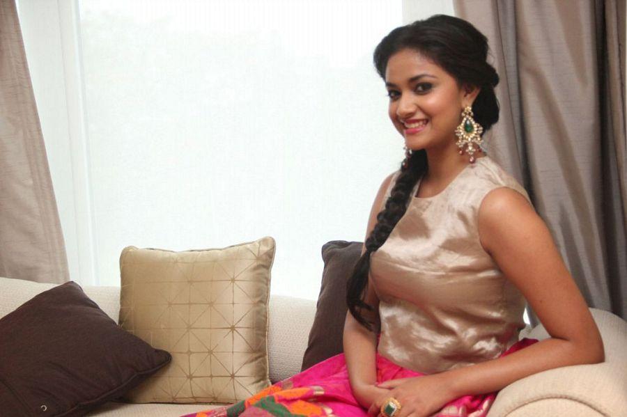 Keerthy Suresh with family Rare & UNseened Photos