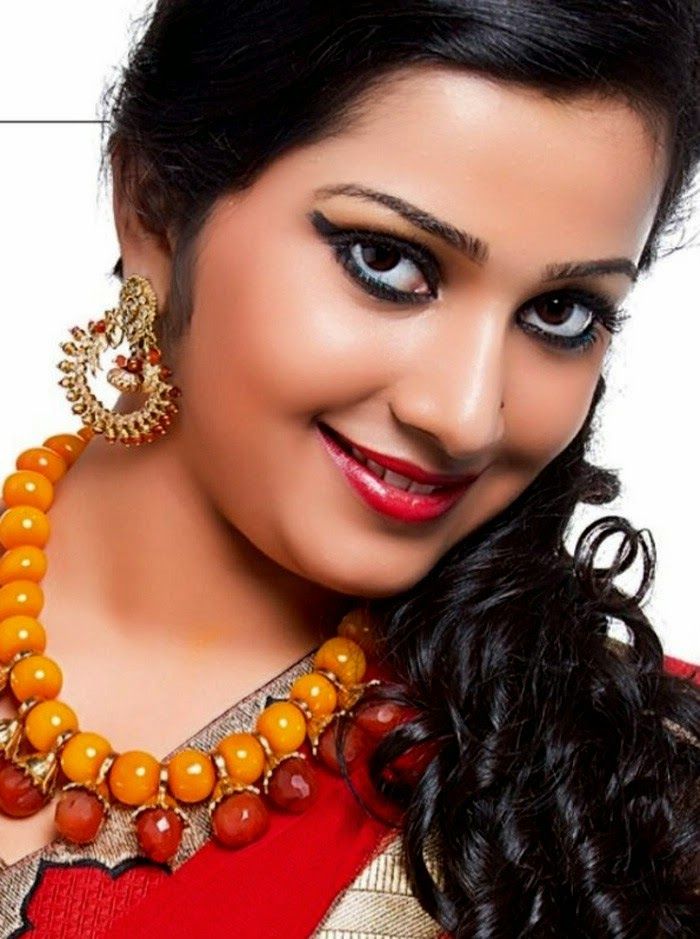 Samskruthy Shenoy Cute Photos