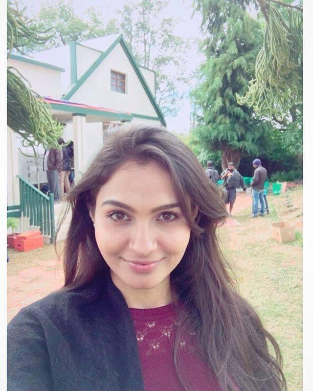 Unseen & Rare Photos Of Andrea Jeremiah