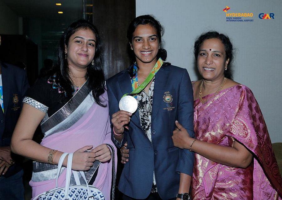 UNSEEN Private Photos of P V Sindhu