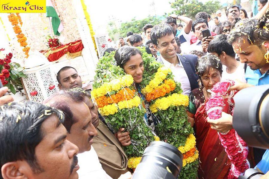 UNSEEN Private Photos of P V Sindhu