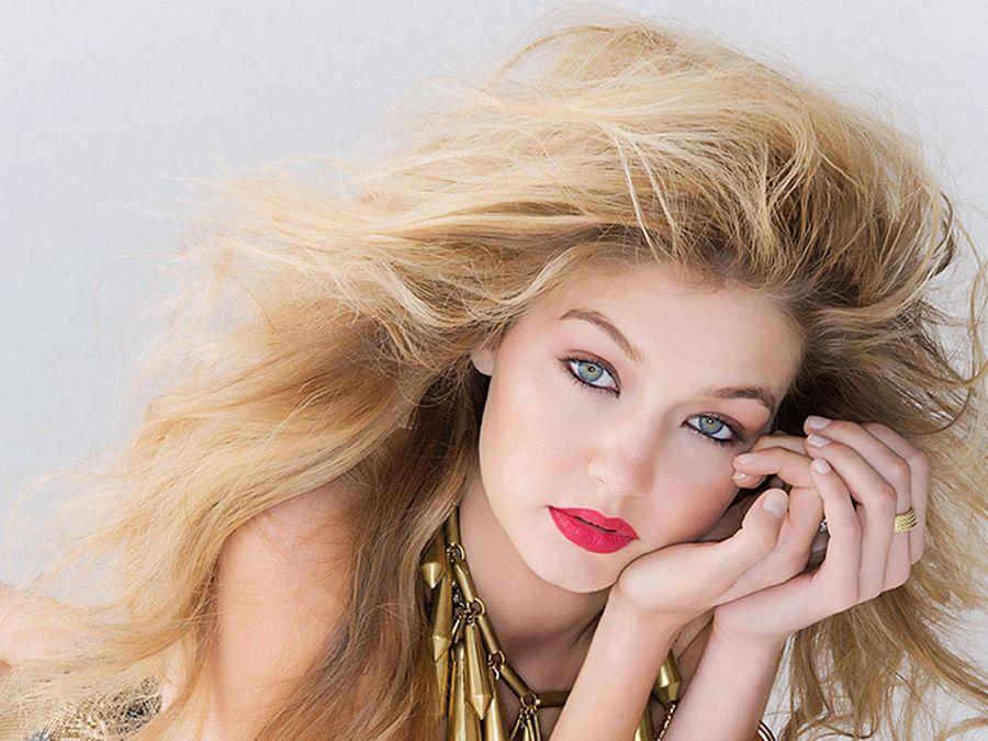 Actress Gigi Hadid Hot & Sexy HD Wallpapers